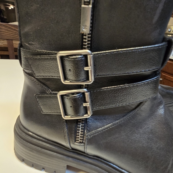 Lucky Brand Woman's Boots - Picture 3 of 15